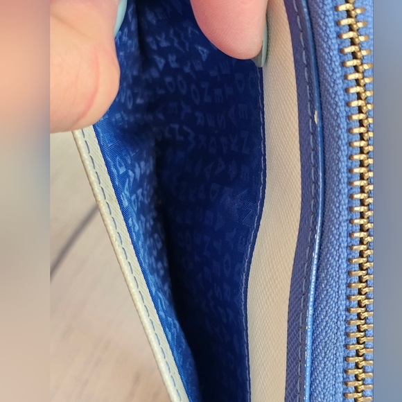 Kate Spade "Make a Splash" Neda Zip-Around Contentialn Wallet - Picture 8 of 14